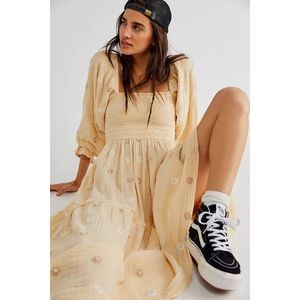 Free People Dahlia Embroidered Gauzy Smocked Puff Sleeve Maxi Dress sz Large